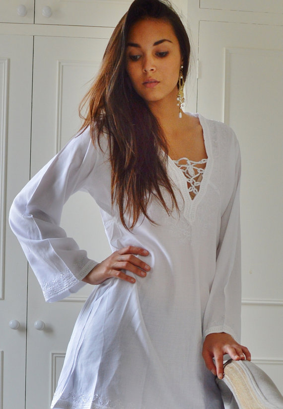White Tunic Embroidered Dress-Karmia's Syle - How to Dress in Morocco