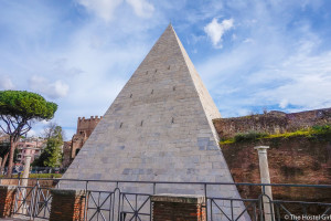 The Hidden Beauty and Famous Graves of the Protestant Cemetery, Rome Shelley Keats -1-3